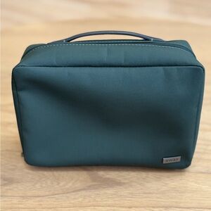 Away The Small Toiletry Travel Bag Pouch in Forest Green